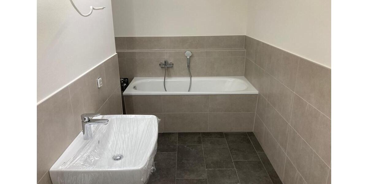 Etagenwohnung Gera Debschwitz - 4 Zimmer, 103 m&sup2;, 1.240&euro; | Angebot:23392818