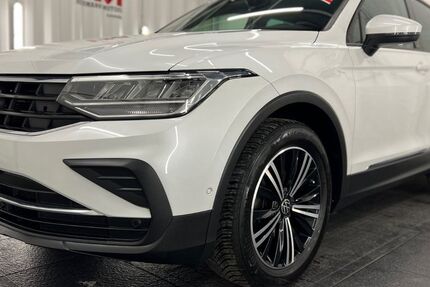 VW Tiguan 64.700 km 25.889 € Werdau OT Steinpleis 08412