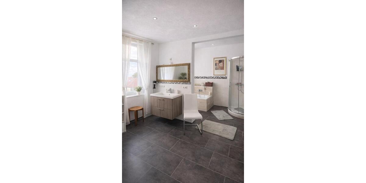 Doppelhaushälfte Meuselwitz - 8 Zimmer, 150 m&sup2;, 149.000&euro; | Angebot:25793984