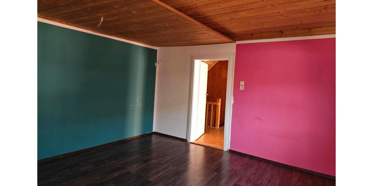 Maisonettenwohnung Kraftsdorf - 4 Zimmer, 130 m&sup2;, 1.200&euro; | Angebot:25136991