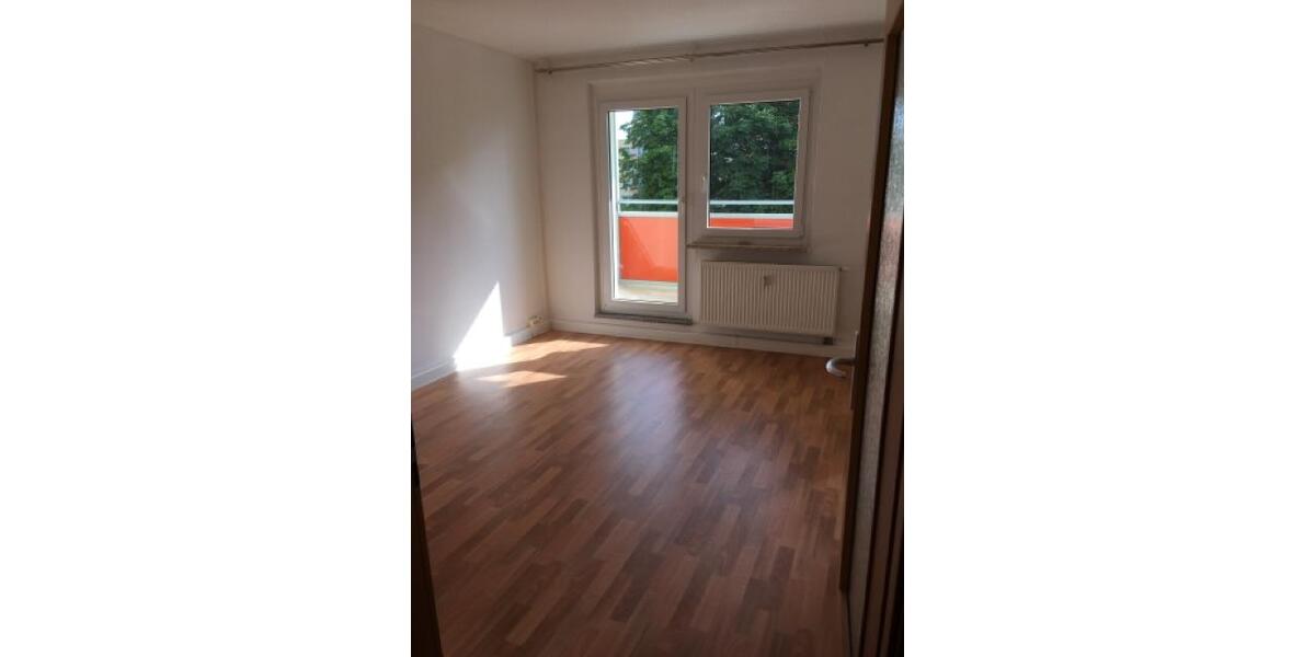 Etagenwohnung Gera Lusan - 2 Zimmer, 49 m&sup2;, 320&euro; | Angebot:26148449