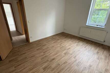 Wohnung Zeitz OT Kayna Kayna - 2 Zimmer, 42 m&sup2;, 250&euro; | Angebot:26940112