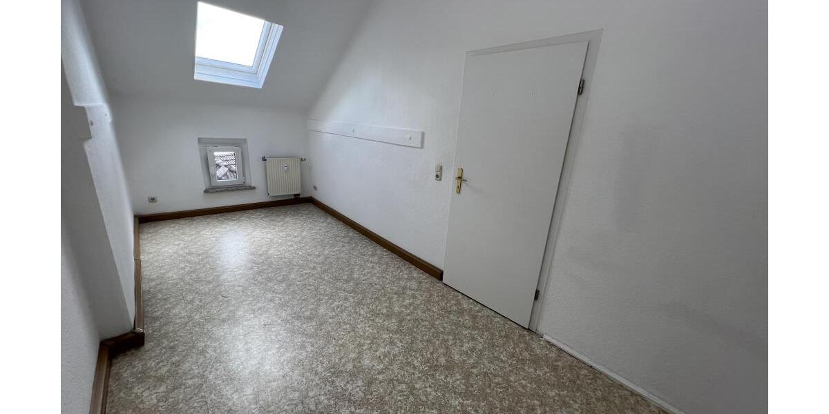 Preiswerte 2 DG-Zimmer Wohnung im Zentrum von Weida! - Dachgeschoßwohnung Weida Liebsdorf | Angebot:26146311