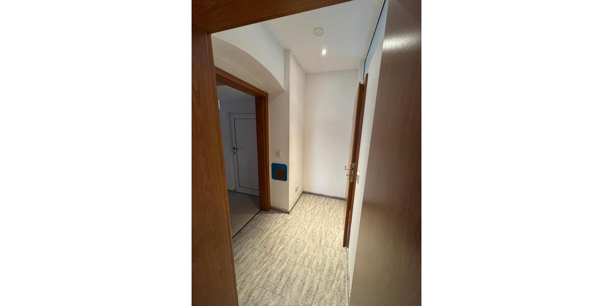 Erdgeschoßwohnung Droyßig - 2 Zimmer, 60 m&sup2;, 368&euro; | Angebot:26001817