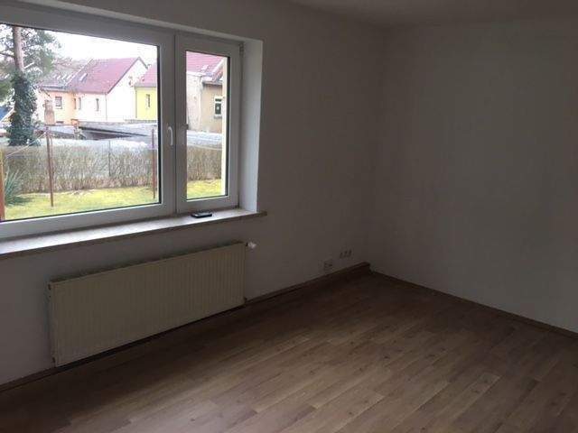 Etagenwohnung Teuchern - 2 Zimmer, 53 m&sup2;, 45.000&euro; | Angebot:26703157