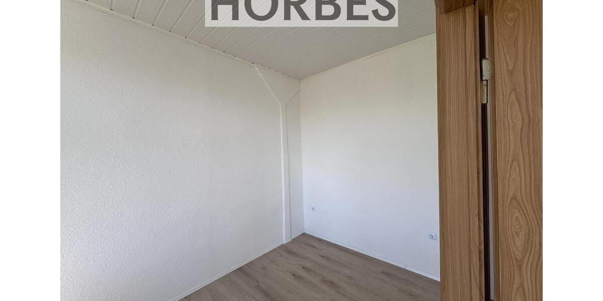 Dachgeschoßwohnung Meerane - 2 Zimmer, 54 m&sup2;, 350&euro; | Angebot:26384051