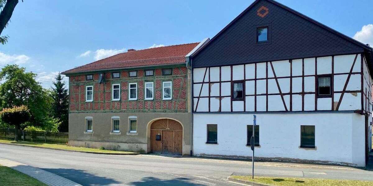 Haus zum Kaufen in Neustadt an der Orla 150.000 € 148 m² 6 zimmer