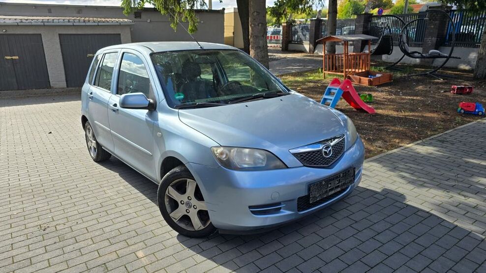 Mazda 2 106.000 km 999 € Zwickau 08056