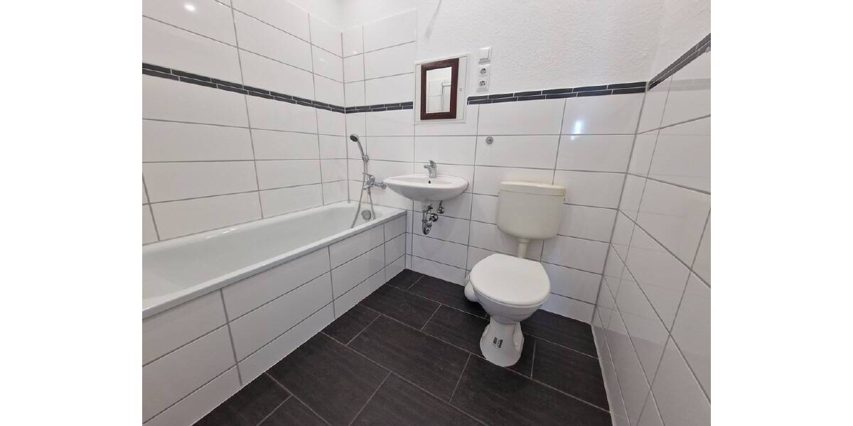 Etagenwohnung Gera Lusan - 3 Zimmer, 68 m&sup2;, 373&euro; | Angebot:26189029