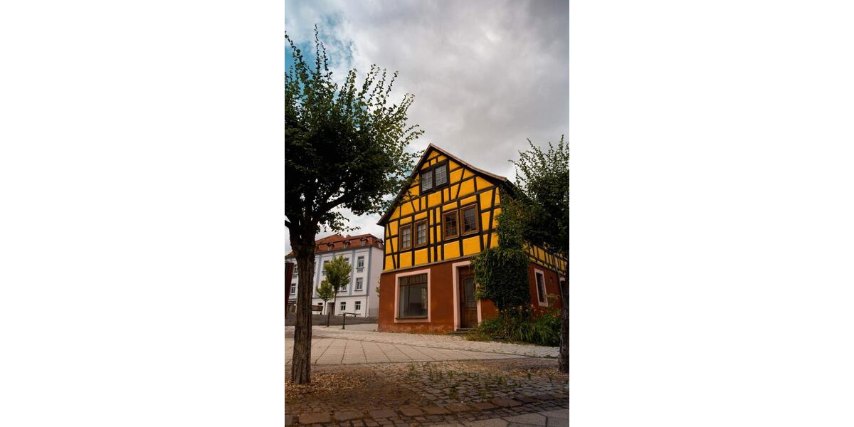 Etagenwohnung Neustadt an der Orla - 3 Zimmer, 70 m&sup2;, 450&euro; | Angebot:26398902