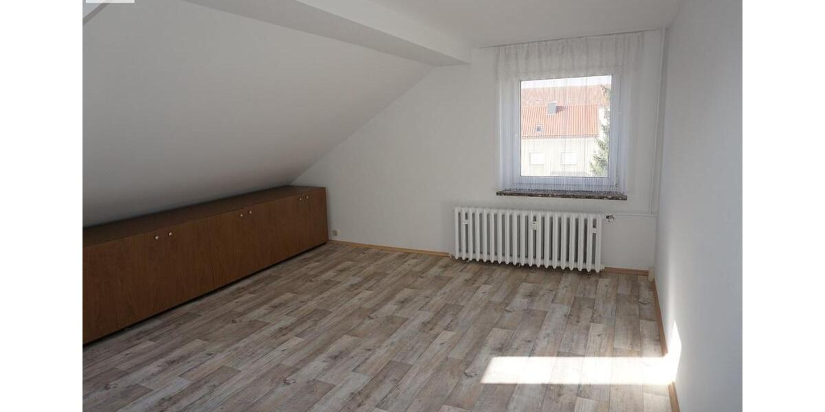 Etagenwohnung Eisenberg - 4 Zimmer, 77 m&sup2;, 105.000&euro; | Angebot:22066999
