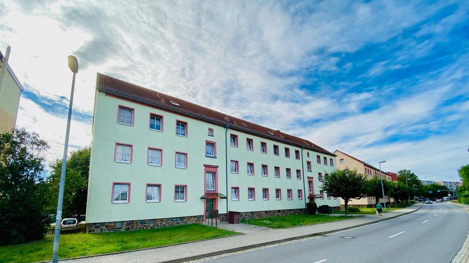 Etagenwohnung Ronneburg - 3 Zimmer, 66 m&sup2;, 348&euro; | Angebot:26262226