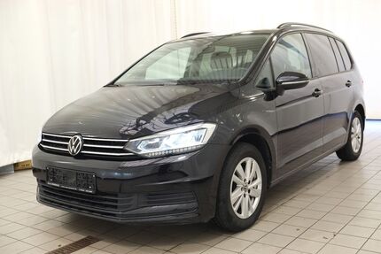 VW Touran 61.280 km 26.999 € Greiz 07973