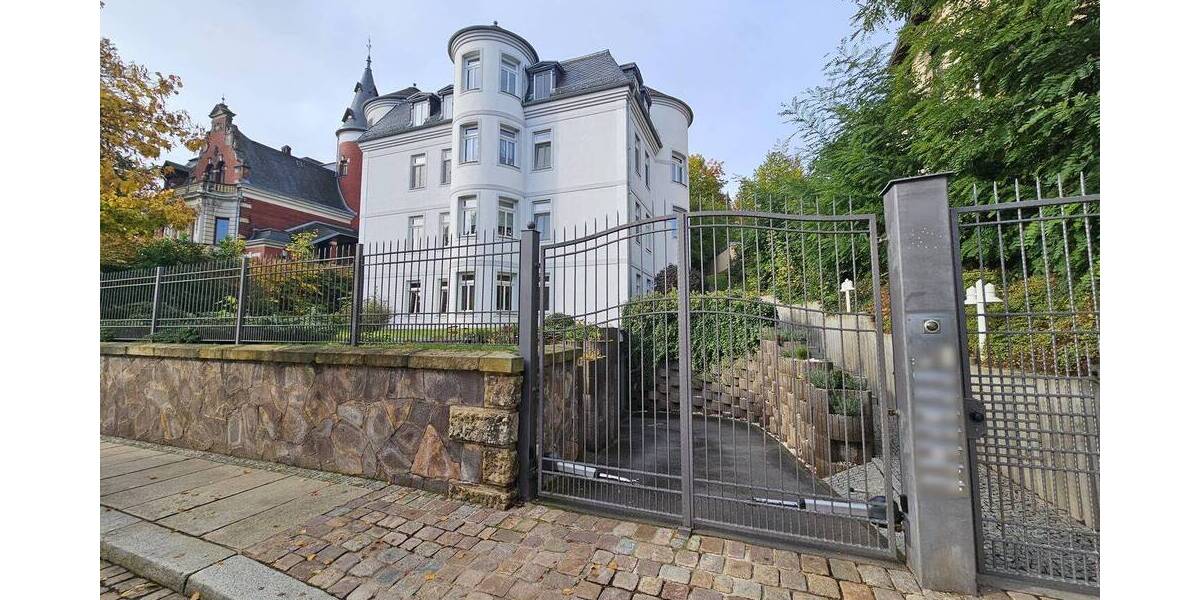 Eigentum mit Altbaucharme in bester Villenlage, Balkon, Kamin, gr. Garten, SUV-TG; viele Finanzierungsmodelle mgl. 5 zimmer