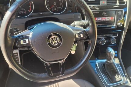 VW Golf 130.000 km 13.500 &euro; Zeitz OT Loitsch 06712