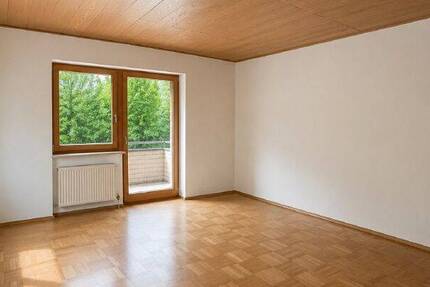 Wohnung Triptis - 2 Zimmer, 75 m&sup2;, 490&euro; | Angebot:26859156