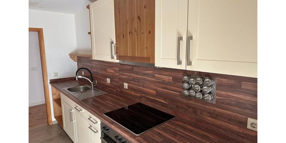 Einfamilienhaus Auma-Weidatal Weidatal - 8 Zimmer, 285 m&sup2;, 277.000&euro; | Angebot:26840554