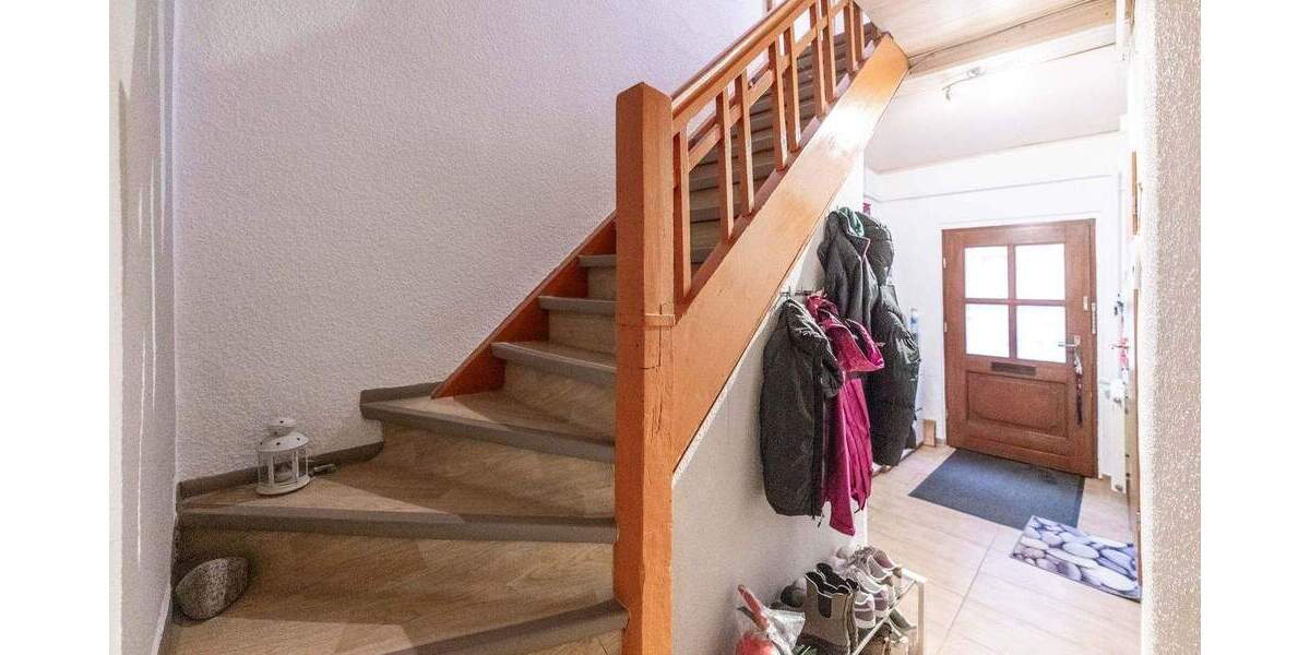 Reihenmittelhaus Stadtroda - 5 Zimmer, 115 m&sup2;, 99.000&euro; | Angebot:25851381