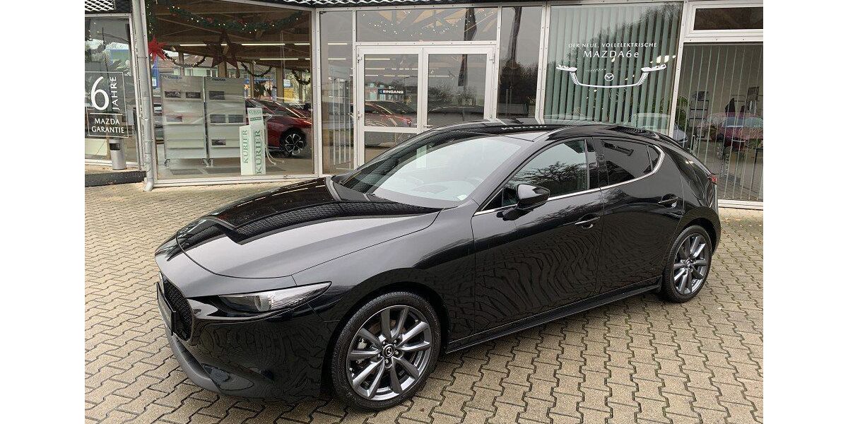 Mazda 3 38.582 km 18.740 &euro; Schmölln 04626