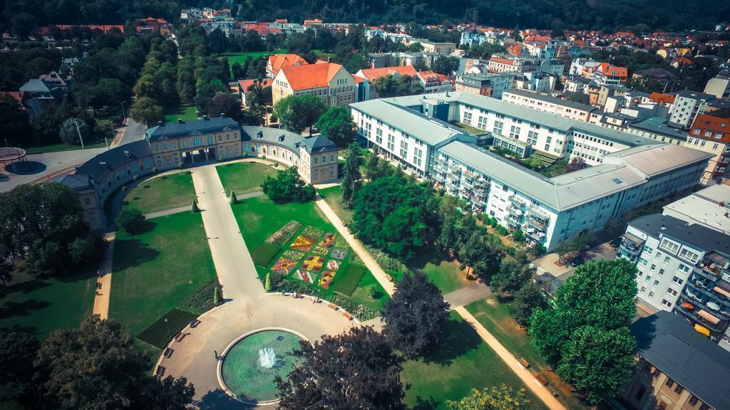 Traumlage am Küchengarten! Schöne 1-Raum-Whg. mit EBK, Balkon und Aufzug in Gera-Untermhaus - Etagenwohnung Gera Untermhaus | Angebot:26144347