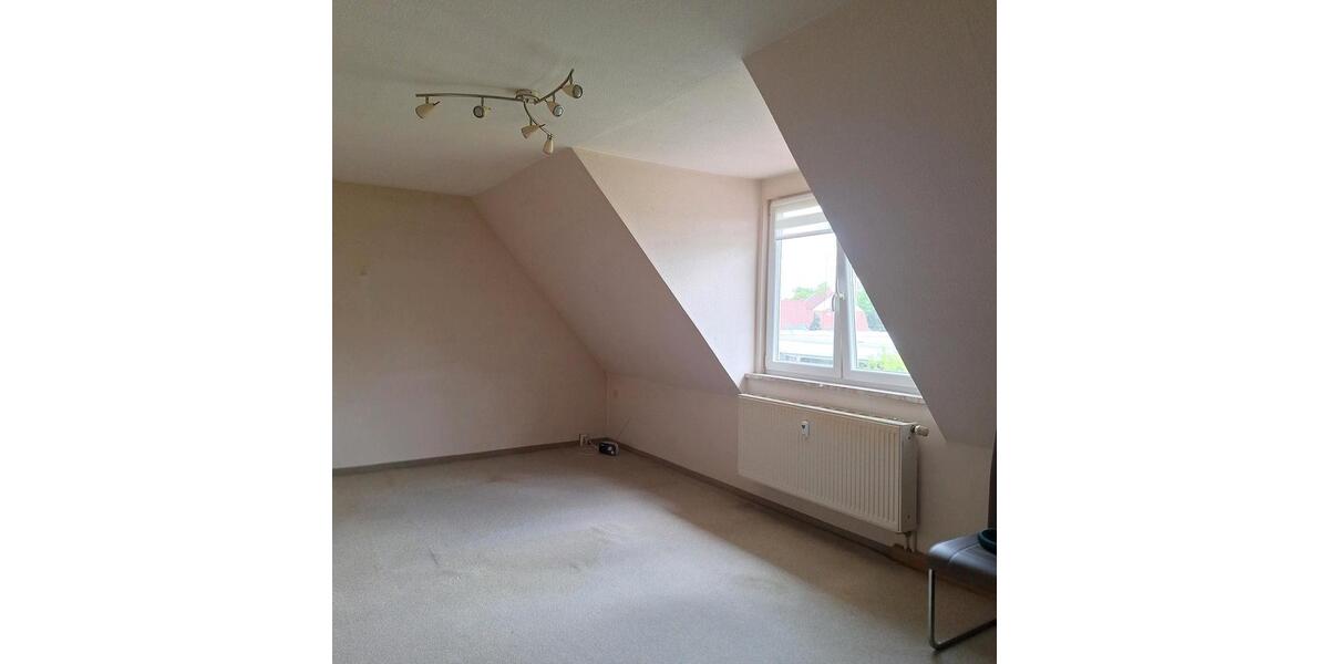 Dachgeschoßwohnung Neustadt an der Orla - 2 Zimmer, 90 m&sup2;, 78.000&euro; | Angebot:26741667