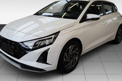 Hyundai i20 5.536 km 17.990 &euro; Neustadt an der Orla 07806
