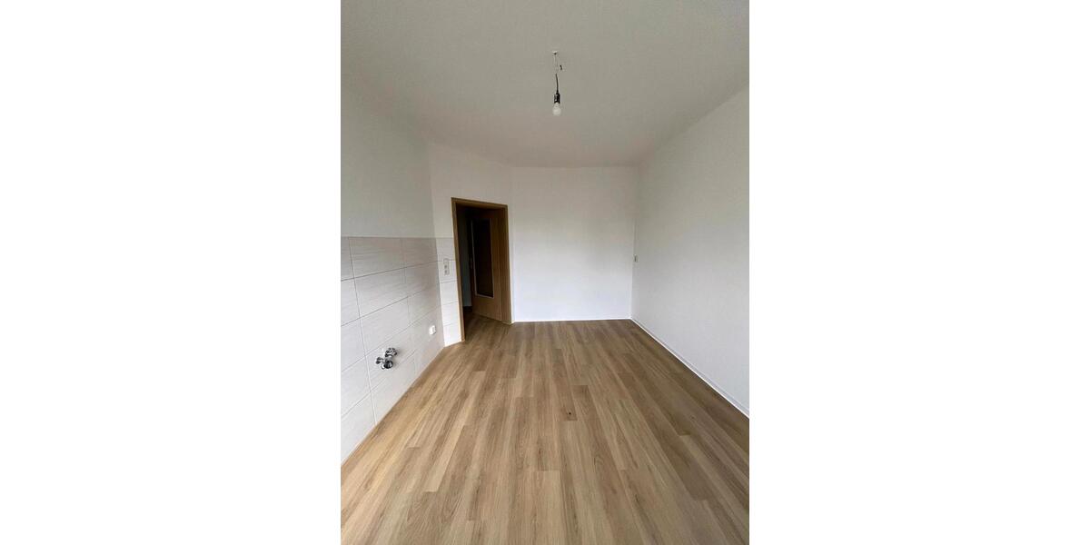 Etagenwohnung Gera Alt-Bieblach - 2 Zimmer, 55 m&sup2;, 300&euro; | Angebot:25976128