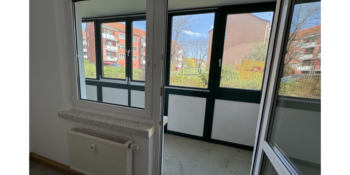 helle 2-Raum-Wohnung mit Wintergarten und Blick ins Grüne: in Gera-Bieblach! - Erdgeschoßwohnung Gera Alt-Bieblach | Angebot:26339853