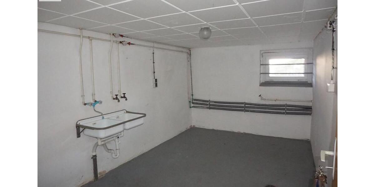 Etagenwohnung Eisenberg - 4 Zimmer, 77 m&sup2;, 105.000&euro; | Angebot:22066999