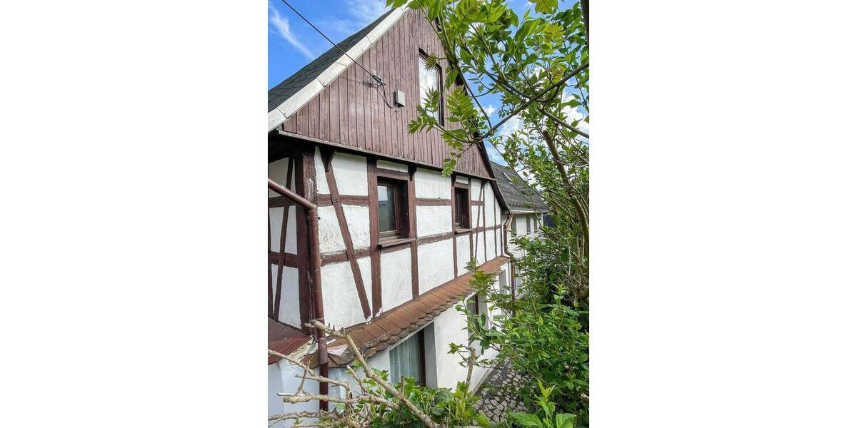 Einfamilienhaus Meerane Crotenlaide - 6 Zimmer, 150 m&sup2;, 49.000&euro; | Angebot:26499675