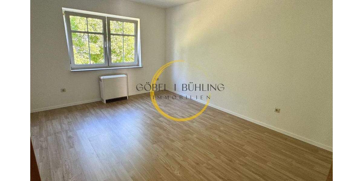 RESERVIERT - Wohnungspaket für Faktor 7 (SOLL) & 460 EURqm mit Balkonen und Stellplätzen in ruhiger Lage Weidas 1 zimmer