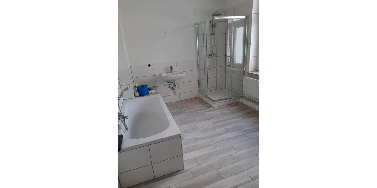 Etagenwohnung Greiz - 3 Zimmer, 108 m&sup2;, 730&euro; | Angebot:26618787