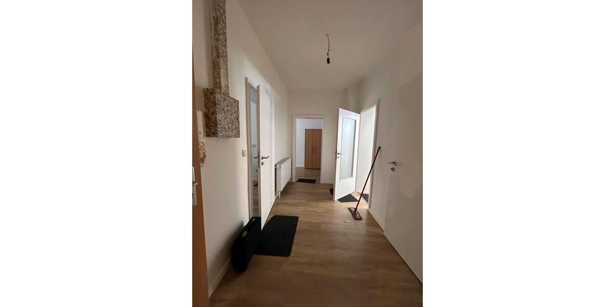 Erdgeschoßwohnung Gera Alt-Bieblach - 3 Zimmer, 65 m&sup2;, 375&euro; | Angebot:26250035