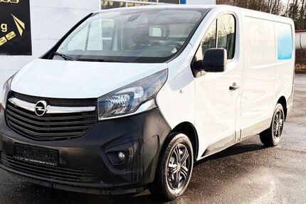 Opel Vivaro 176.900 km 6.545 € Gera 07551