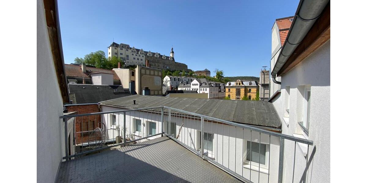 Dachgeschoßwohnung Greiz - 4 Zimmer, 152 m&sup2;, 836&euro; | Angebot:26462524