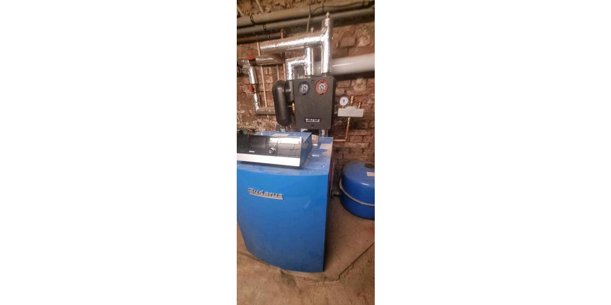 Mehrfamilienhaus, Wohnhaus Crimmitschau - 13 Zimmer, 320 m&sup2;, 270.000&euro; | Angebot:26133191