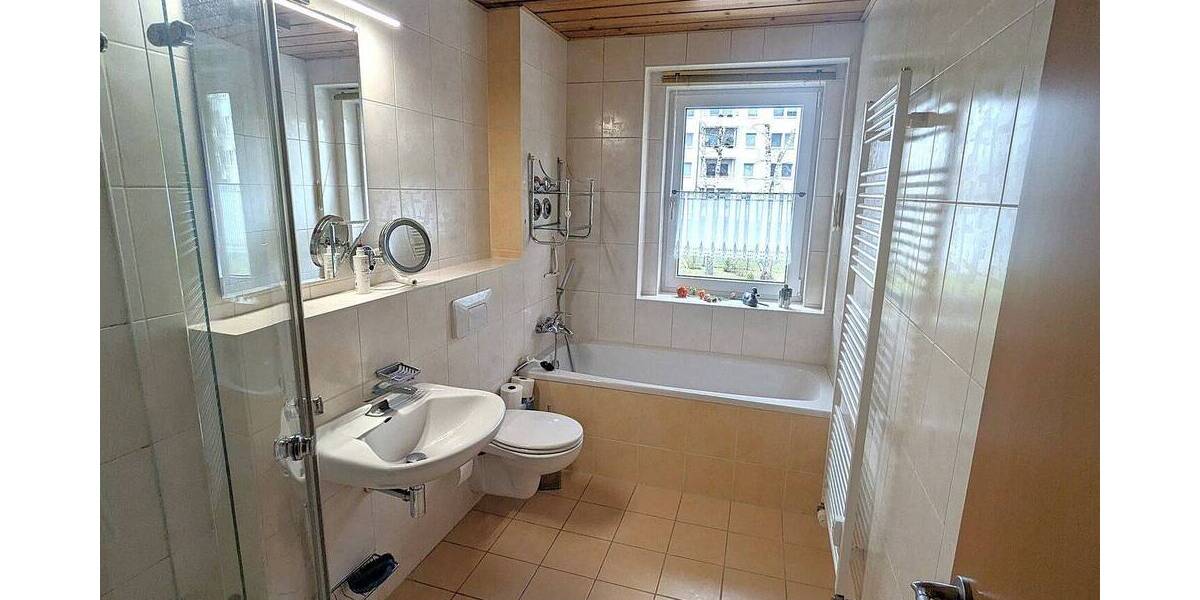 Etagenwohnung Hermsdorf - 3 Zimmer, 71 m&sup2;, 98.000&euro; | Angebot:26160265