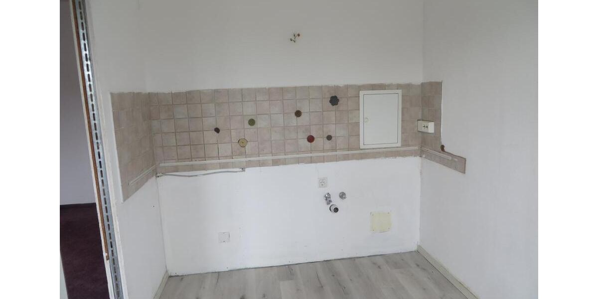Etagenwohnung Bad Klosterlausnitz - 5 Zimmer, 115 m&sup2;, 205.000&euro; | Angebot:27017034