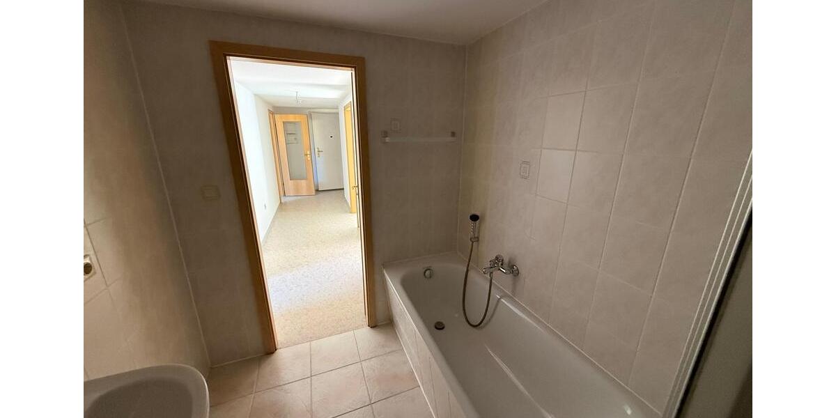 Etagenwohnung Auma-Weidatal Weidatal - 3 Zimmer, 64 m&sup2;, 345&euro; | Angebot:25138394