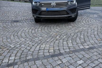 VW Touareg 178.000 km 16.500 &euro; kauern 07554