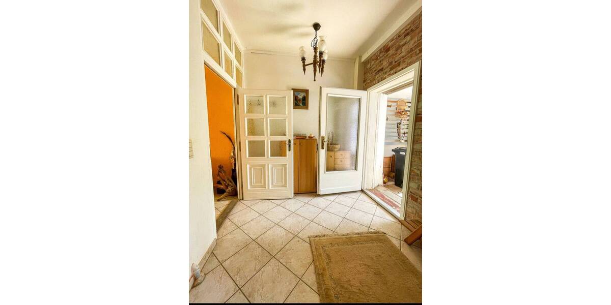Reihenmittelhaus Meerane - 7 Zimmer, 140 m&sup2;, 149.000&euro; | Angebot:26486759