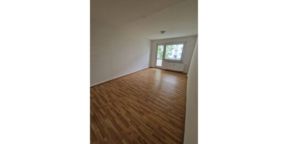 Etagenwohnung Gera Liebschwitz - 3 Zimmer, 59 m&sup2;, 310&euro; | Angebot:26542760