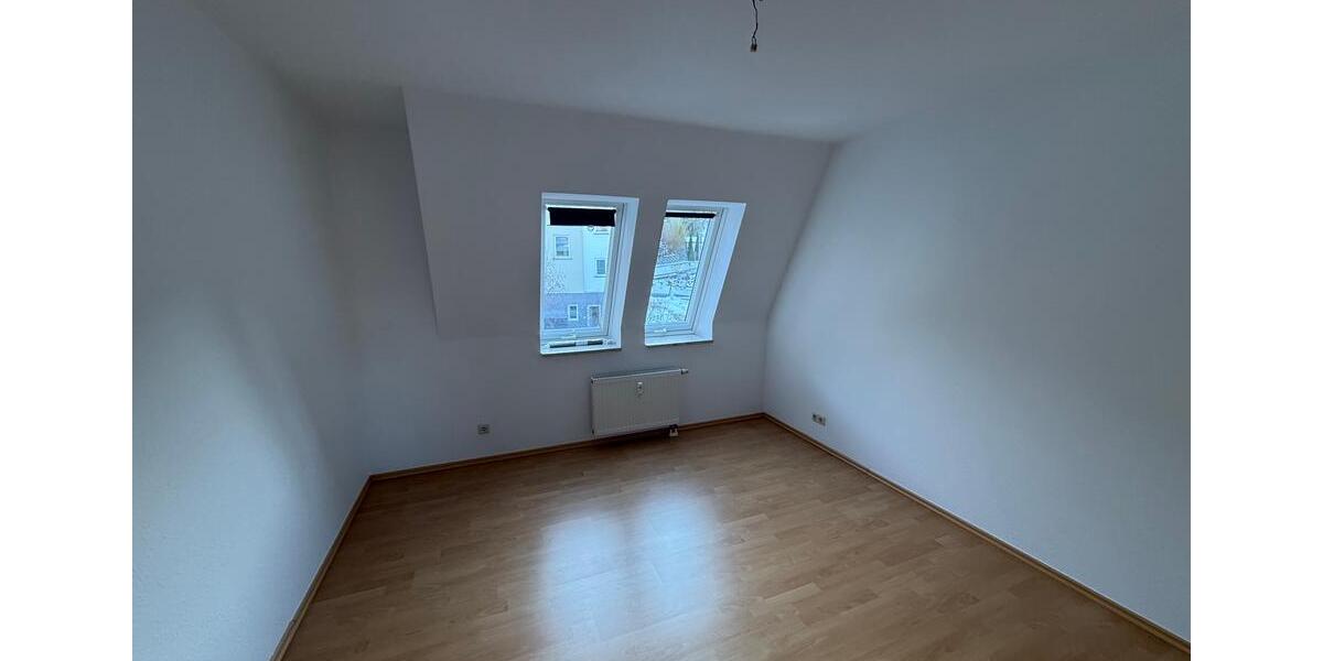 Dachgeschoßwohnung Greiz - 2 Zimmer, 50 m&sup2;, 289&euro; | Angebot:24511704