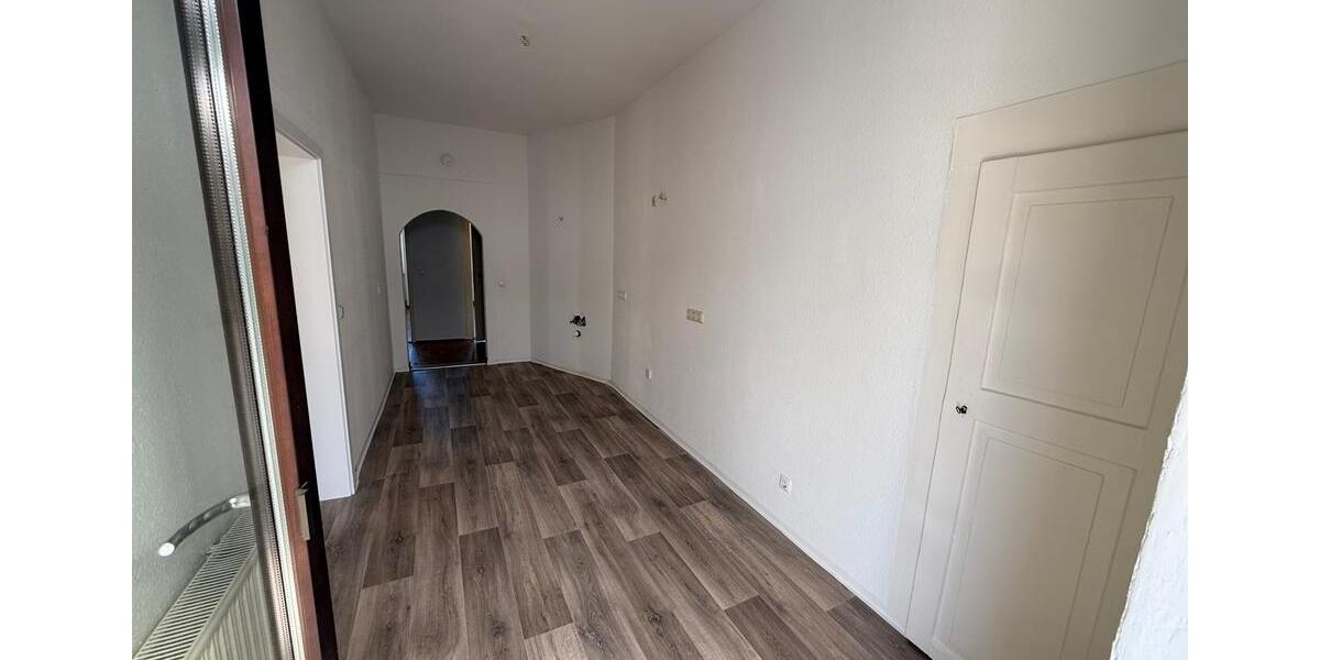 Dachgeschoßwohnung Greiz - 3 Zimmer, 65 m&sup2;, 325&euro; | Angebot:26070754