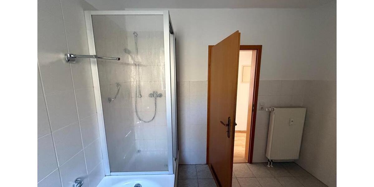 Etagenwohnung Greiz - 3 Zimmer, 79 m&sup2;, 465&euro; | Angebot:26050264