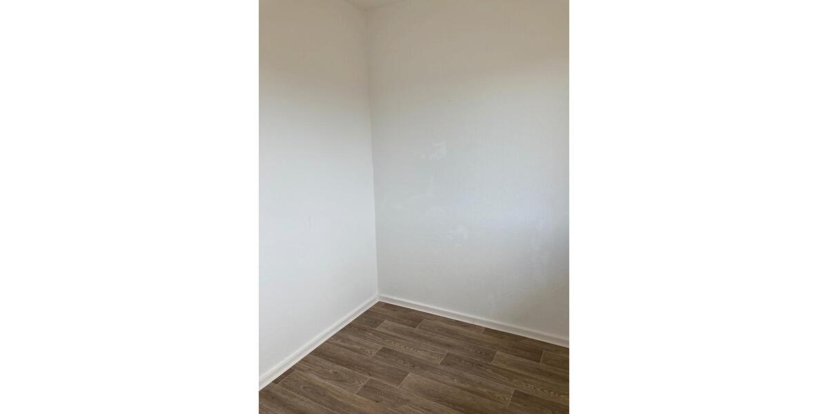 Etagenwohnung Gera Lusan - 1 Zimmer, 36 m&sup2;, 225&euro; | Angebot:25991846