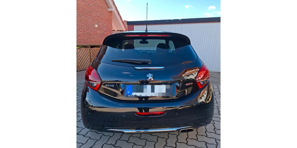 Peugeot 208 57.300 km 13.200 &euro; Zedlitz,OT Sirbis 07557