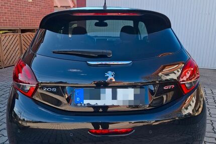 Peugeot 208 57.300 km 13.700 &euro; Zedlitz,OT Sirbis 07557