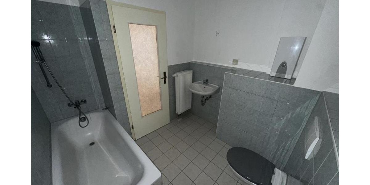 Gemütliche 3-Raum Wohnung im Zentrum von Gera! Nähe Hauptbahnhof! - Etagenwohnung Gera Ostviertel | Angebot:26386071