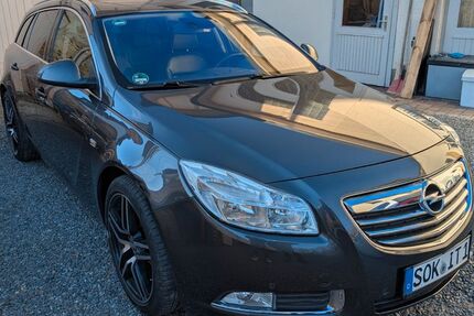 Opel Insignia 143.587 km 7.499 € Triptis 07819